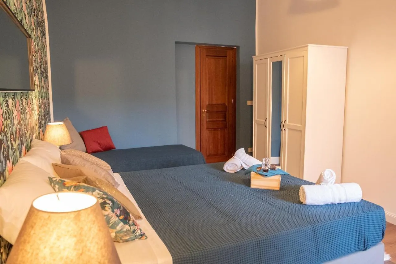 Apartment Casa Ballaro Palermo Italy